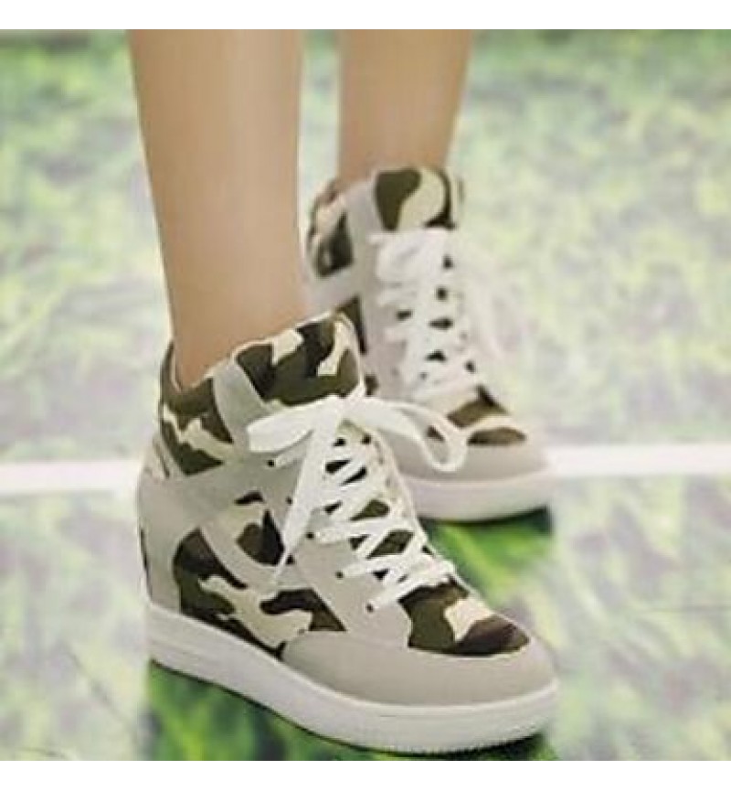 Women's Spring / Fall Round Toe / Comfort Canvas Casual Wedge Heel Lace-up / Split Joint Black / Beige