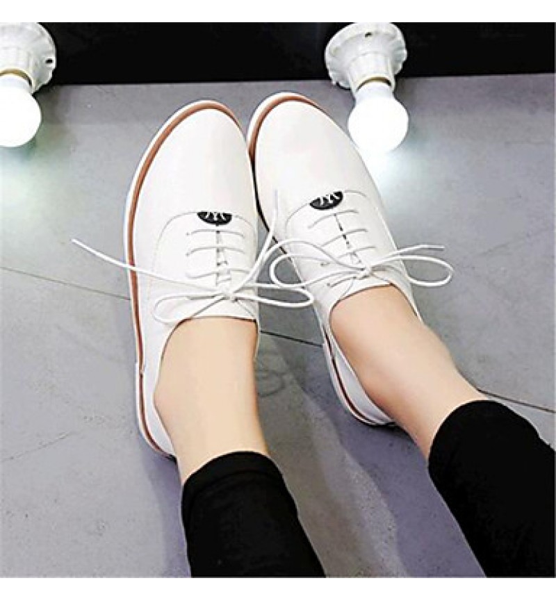 Women's Spring / Fall Comfort Leatherette Outdoor / Casual Flat Heel Lace-up Black / Blue / White